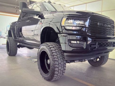 Used 2021 RAM 2500 Limited AWD/4WD image 12