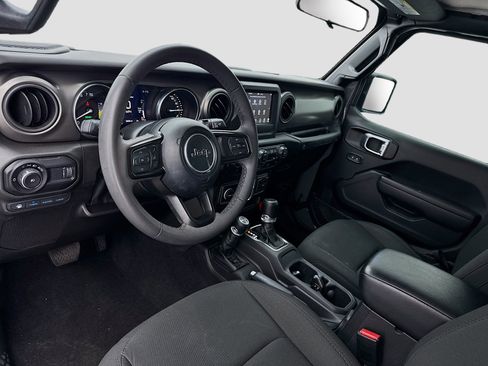 Used 2023 Jeep Wrangler Unlimited w/ Convenience Group AWD/4WD image 7