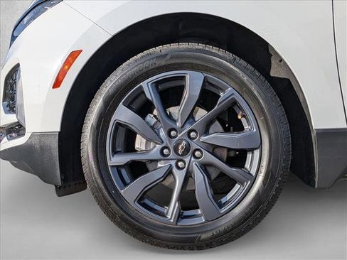 Used 2024 Chevrolet Equinox RS w/ RS Leather Package image 24