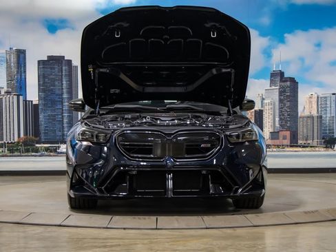 New 2026 BMW M5 w/ Executive Package image 4