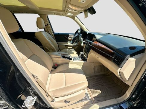 Used 2012 Mercedes-Benz GLK 350 2WD image 26