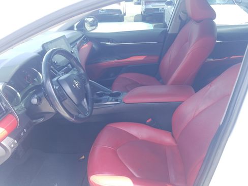 Used 2021 Toyota Camry XSE FWD image 10