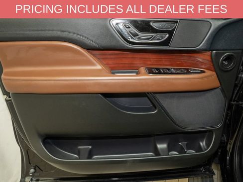 Used 2023 Lincoln Navigator L Reserve AWD/4WD image 13