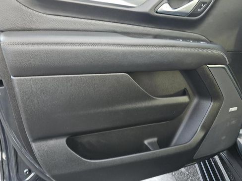 Used 2022 GMC Yukon XL Denali w/ Denali Ultimate Package image 13