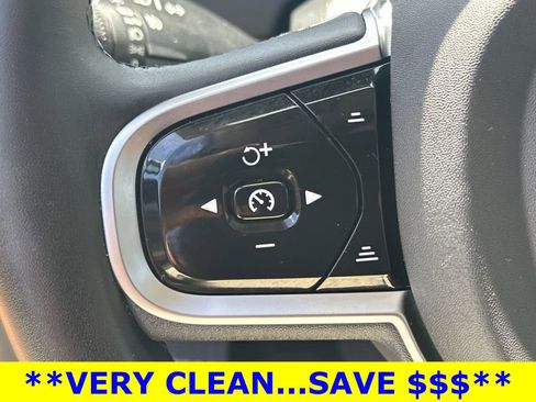 Used 2025 Volvo XC90 B6 Plus w/ Protection Package Premier AWD/4WD image 16