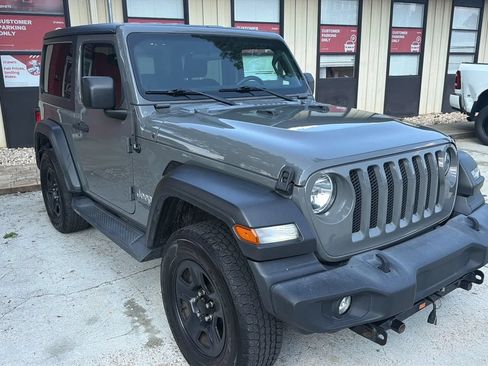 Used 2020 Jeep Wrangler Sport AWD/4WD image 9