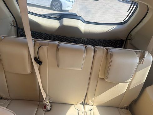 Used 2018 Toyota Highlander XLE FWD image 18