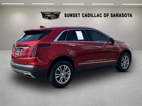 Used 2021 Cadillac XT5 Premium Luxury w/ LPO, Floor Liner Package FWD image 4