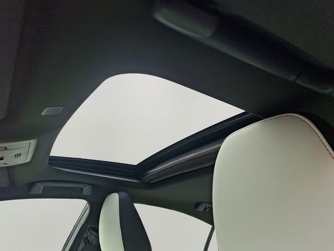 Used 2023 Lexus IS 350 F Sport w/ Memory Package image 15