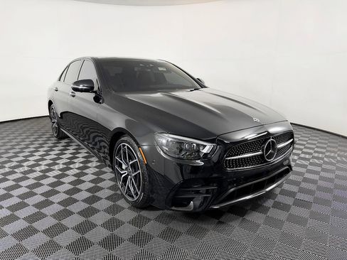 Used 2022 Mercedes-Benz E 450 4MATIC Sedan image 5