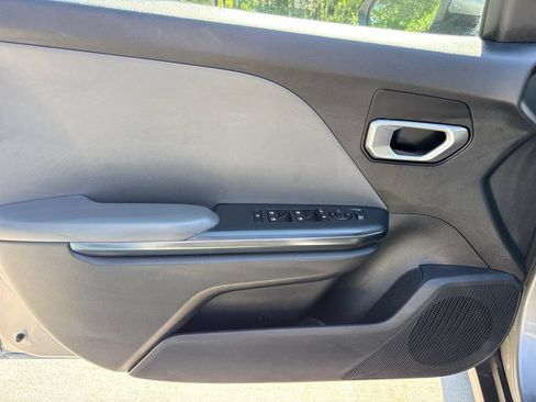 Used 2025 Kia K4 FWD image 13