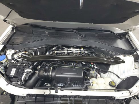 Used 2022 Ford Explorer Limited w/ Equipment Group 301A image 27