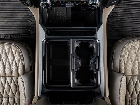 Used 2026 Ford F450 Platinum w/ Platinum Plus Package image 25