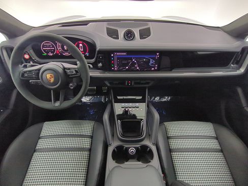 New 2026 Porsche Cayenne S AWD/4WD image 15