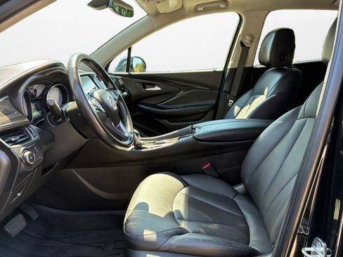 Used 2019 Buick Envision Essence FWD image 9