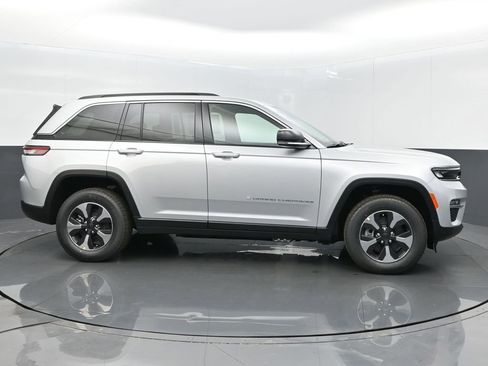 New 2024 Jeep Grand Cherokee Limited 4xe image 8