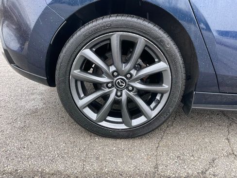 Used 2019 MAZDA MAZDA3 AWD Hatchback w/ Preferred Pkg image 11