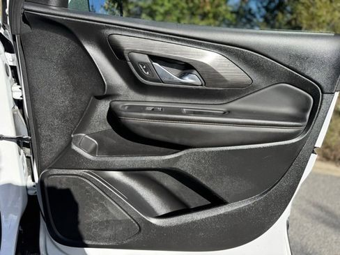 Used 2021 GMC Terrain SLT image 19