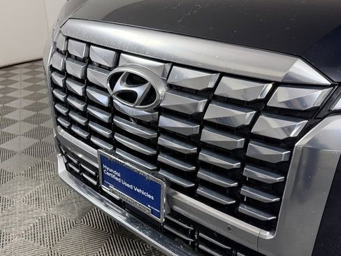 Used 2023 Hyundai Palisade Calligraphy image 10