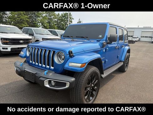 Used 2023 Jeep Wrangler Unlimited Sahara w/ Cold Weather Group AWD/4WD image 2
