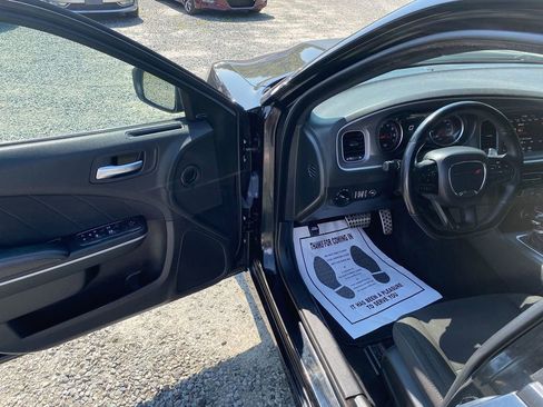 Used 2022 Dodge Charger R/T w/ Harman/Kardon Audio Group image 10