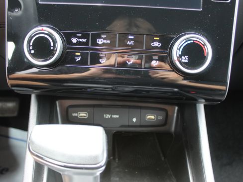 Used 2023 Hyundai Santa Cruz SEL w/ Activity Package FWD image 28