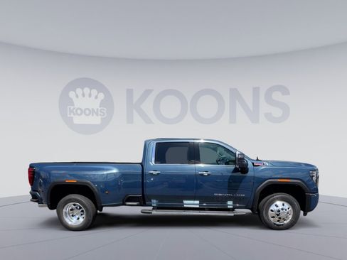 New 2026 GMC Sierra 3500 Denali w/ Denali Reserve Package AWD/4WD image 8