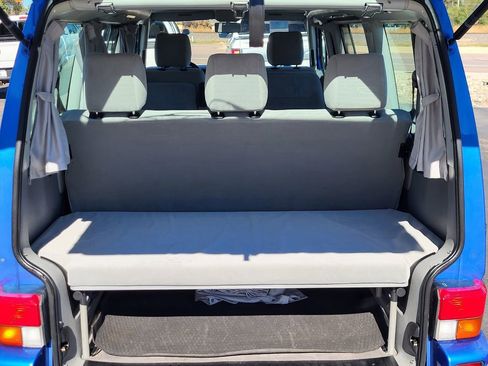 Used 2002 Volkswagen Eurovan MV image 21