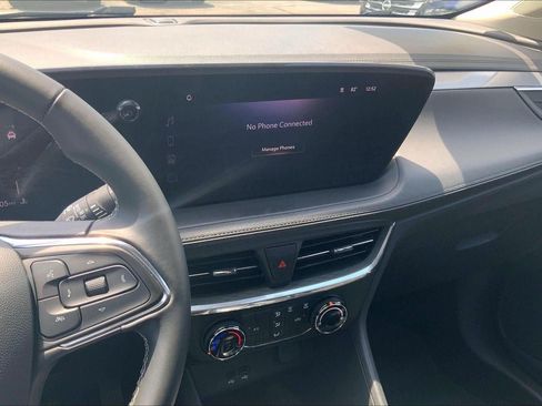 Used 2025 Buick Encore GX Preferred AWD/4WD image 6