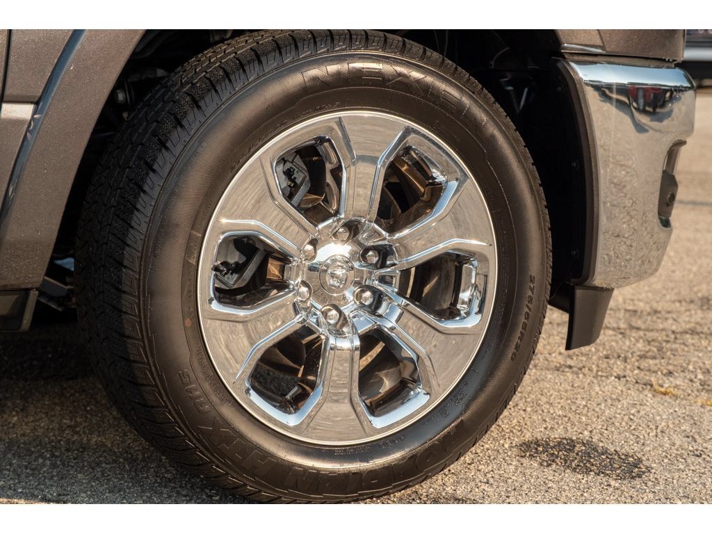 Used 2025 RAM 1500 Big Horn AWD/4WD image 10