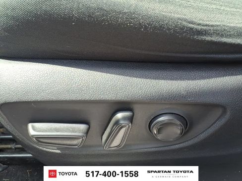 Used 2023 Toyota RAV4 XLE AWD/4WD image 16