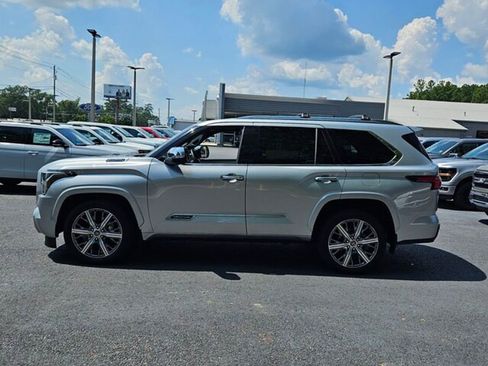 Used 2023 Toyota Sequoia Capstone image 5