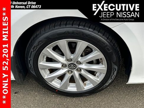 Used 2018 Toyota Camry L image 7