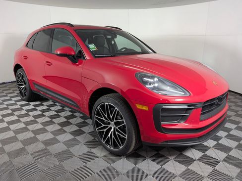 New 2026 Porsche Macan image 9