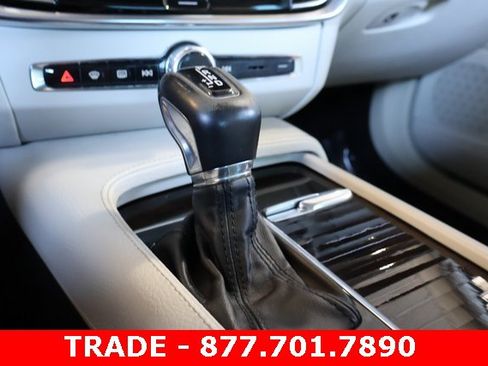 Used 2018 Volvo S90 T5 Momentum w/ Convenience Package image 23