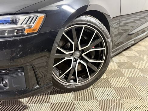 Used 2020 Audi S8 L AWD/4WD image 2