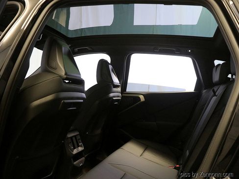 Used 2025 BMW X3 xDrive30i image 13