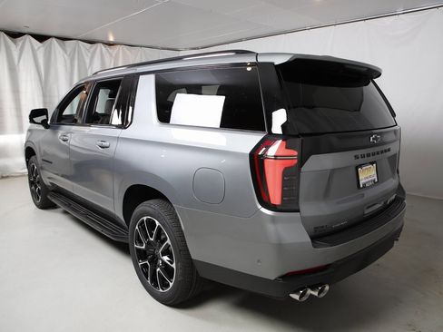 New 2026 Chevrolet Suburban RST w/ RST Capability Package image 30