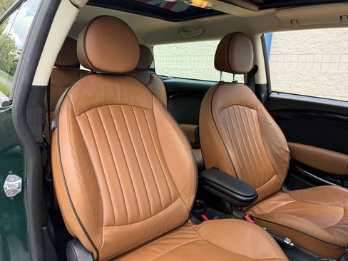 Used 2014 MINI Cooper Clubman S FWD image 12