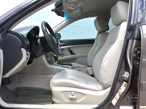 Used 2008 Subaru Outback 2.5i L.L. Bean AWD/4WD image 10