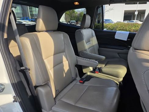 Used 2019 Honda Pilot Elite image 26