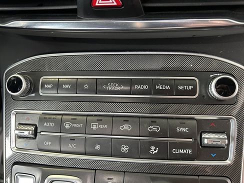 Used 2023 Hyundai Santa Fe Limited AWD/4WD image 14