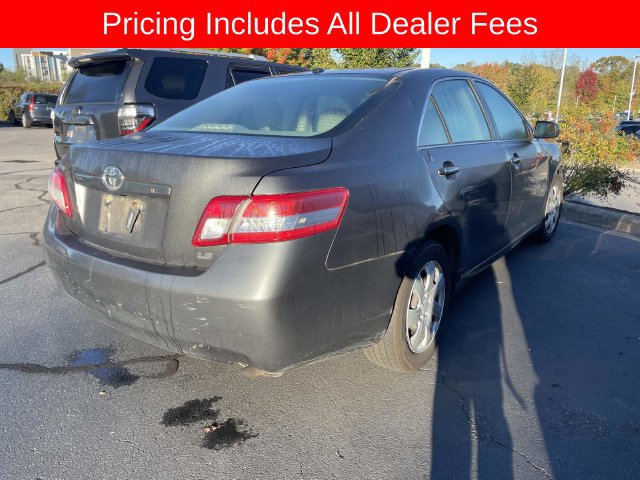 Used 2011 Toyota Camry LE FWD image 9