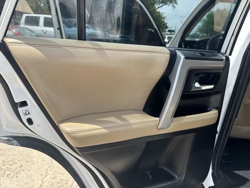 Used 2015 Toyota 4Runner SR5 Premium AWD/4WD image 23