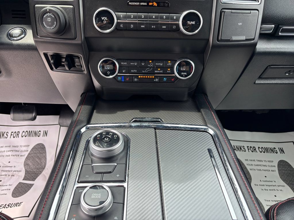 Used 2021 Ford Expedition Limited AWD/4WD image 11