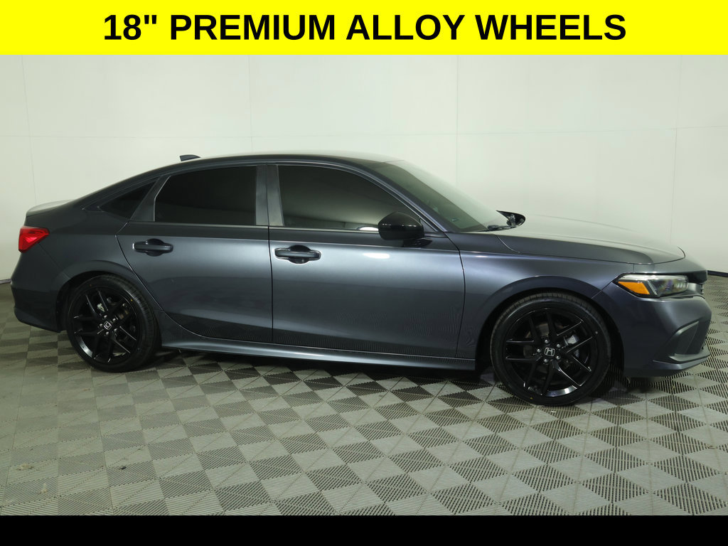 Used 2023 Honda Civic Sport image 7