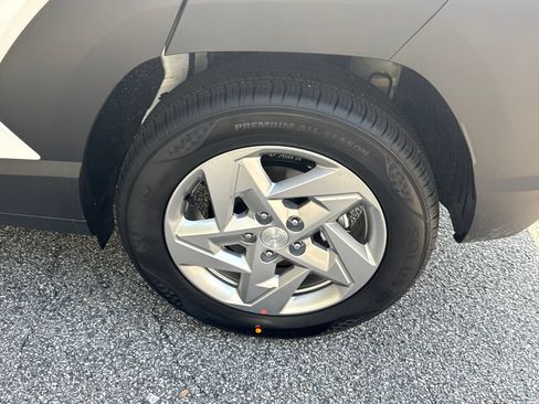 Used 2026 Hyundai Kona SE FWD image 19