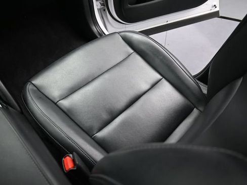 Used 2025 Kia Telluride S FWD image 14