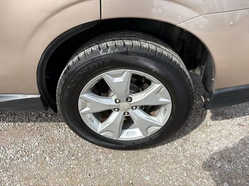 Used 2016 Subaru Forester 2.5i Limited image 22