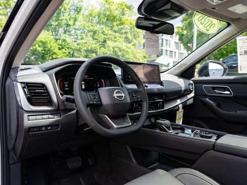New 2026 Nissan Rogue Platinum w/ Platinum Premium Package AWD/4WD image 23